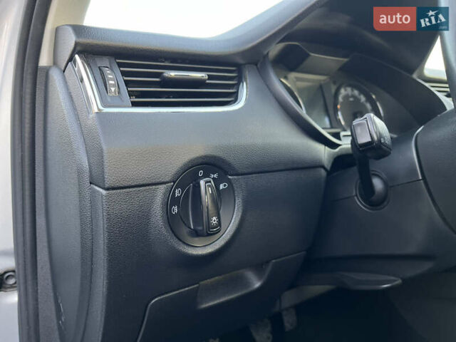 Серый Шкода Октавия, объемом двигателя 1.97 л и пробегом 289 тыс. км за 15650 $, фото 24 на Automoto.ua