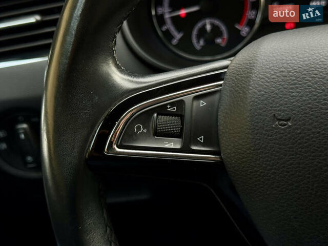Шкода Октавия 2017 в Ужгороде на Automoto.ua Серый Шкода Октавия, объемом двигателя 1.6 л и пробегом 154 тыс. км за 13900 $, фото 37 на Automoto.ua