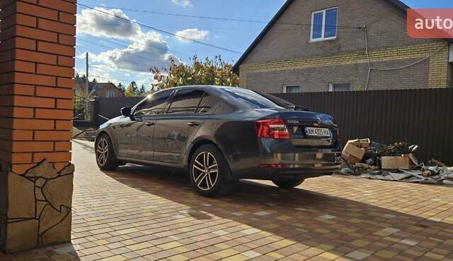 Серый Шкода Октавия, объемом двигателя 1.6 л и пробегом 280 тыс. км за 13800 $, фото 2 на Automoto.ua