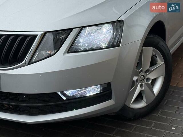 Сірий Шкода Октавія, об'ємом двигуна 1.8 л та пробігом 164 тис. км за 11999 $, фото 6 на Automoto.ua