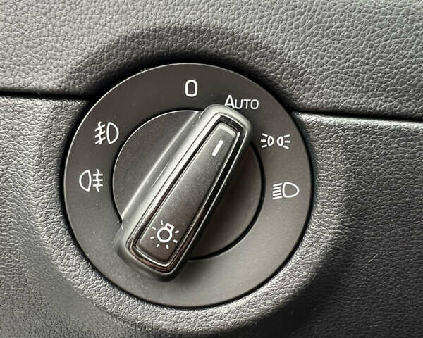 Серый Шкода Октавия, объемом двигателя 1.97 л и пробегом 135 тыс. км за 23000 $, фото 2 на Automoto.ua