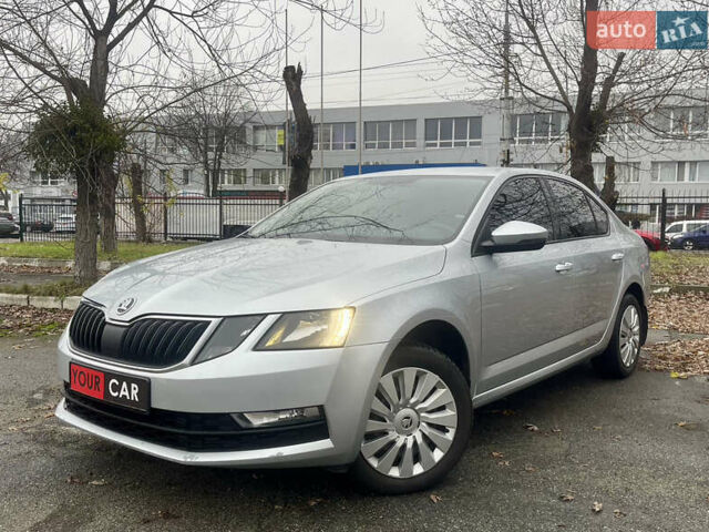 Серый Шкода Октавия, объемом двигателя 1.4 л и пробегом 227 тыс. км за 13500 $, фото 2 на Automoto.ua