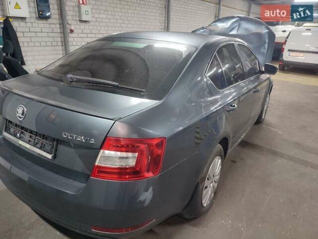 Серый Шкода Октавия, объемом двигателя 1.8 л и пробегом 215 тыс. км за 7800 $, фото 3 на Automoto.ua