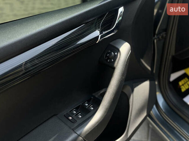 Серый Шкода Октавия, объемом двигателя 1.6 л и пробегом 273 тыс. км за 13700 $, фото 16 на Automoto.ua