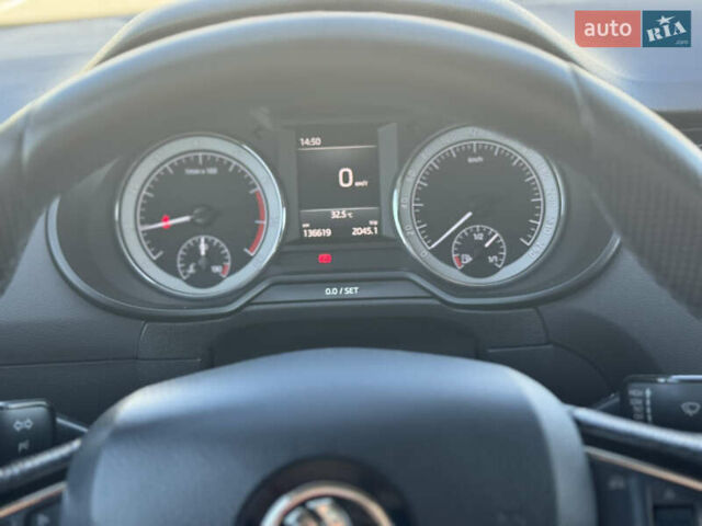 Серый Шкода Октавия, объемом двигателя 1.8 л и пробегом 136 тыс. км за 16000 $, фото 11 на Automoto.ua