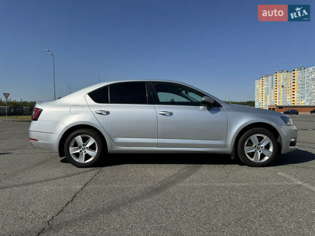 Серый Шкода Октавия, объемом двигателя 1.8 л и пробегом 136 тыс. км за 16000 $, фото 2 на Automoto.ua