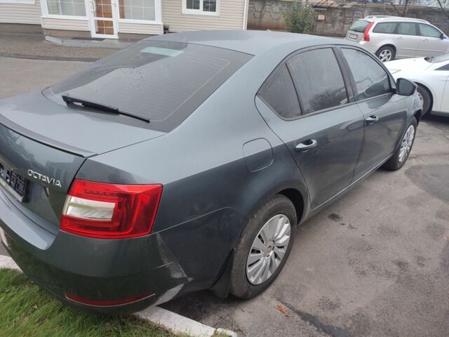 Сірий Шкода Октавія, об'ємом двигуна 0 л та пробігом 215 тис. км за 7300 $, фото 3 на Automoto.ua