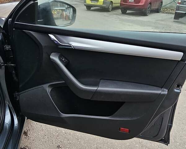 Серый Шкода Октавия, объемом двигателя 1.8 л и пробегом 130 тыс. км за 6700 $, фото 20 на Automoto.ua