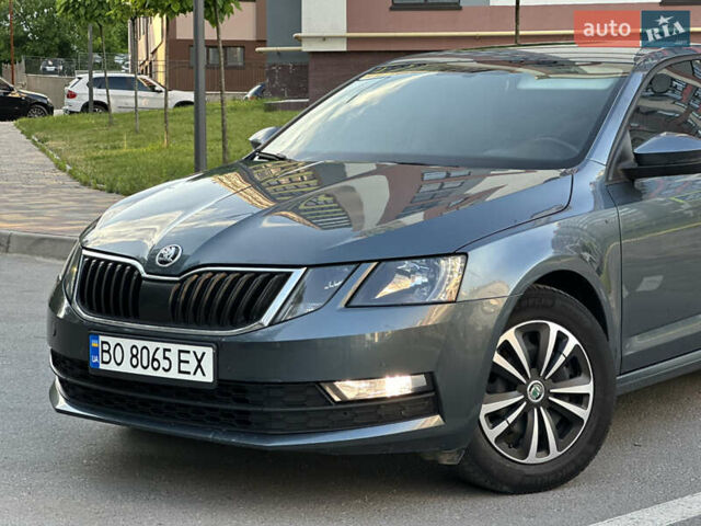 Серый Шкода Октавия, объемом двигателя 1.6 л и пробегом 290 тыс. км за 11999 $, фото 3 на Automoto.ua