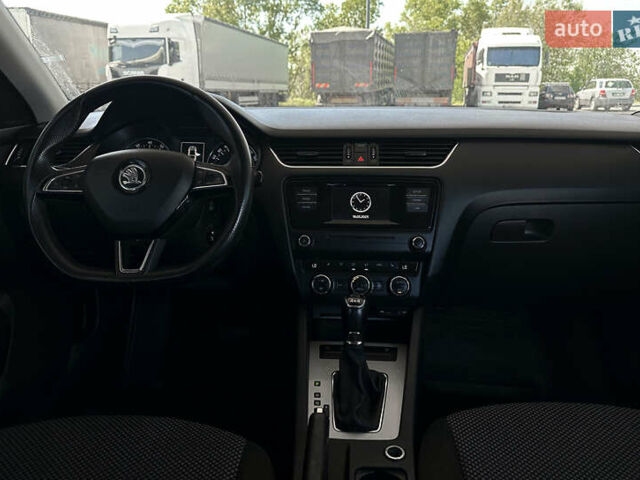 Серый Шкода Октавия, объемом двигателя 1.8 л и пробегом 128 тыс. км за 13700 $, фото 8 на Automoto.ua