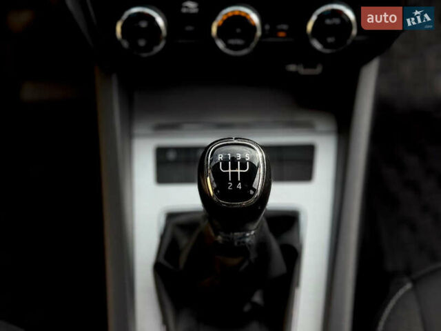 Серый Шкода Октавия, объемом двигателя 1.6 л и пробегом 154 тыс. км за 13699 $, фото 23 на Automoto.ua