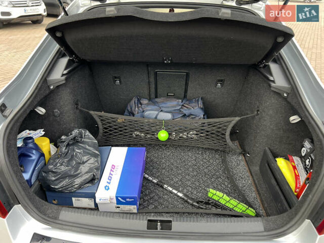 Серый Шкода Октавия, объемом двигателя 1.97 л и пробегом 135 тыс. км за 23000 $, фото 4 на Automoto.ua