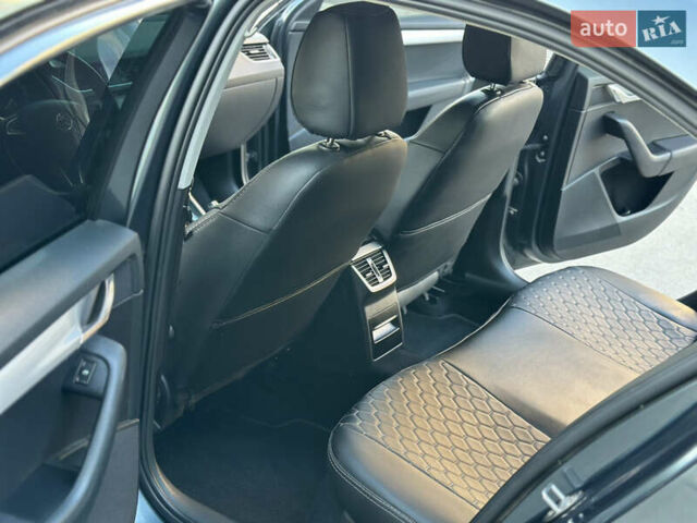 Серый Шкода Октавия, объемом двигателя 1.6 л и пробегом 290 тыс. км за 11999 $, фото 20 на Automoto.ua