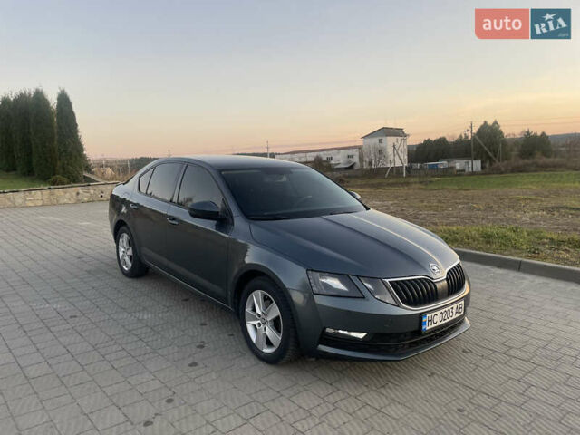 Серый Шкода Октавия, объемом двигателя 1.6 л и пробегом 215 тыс. км за 14300 $, фото 7 на Automoto.ua