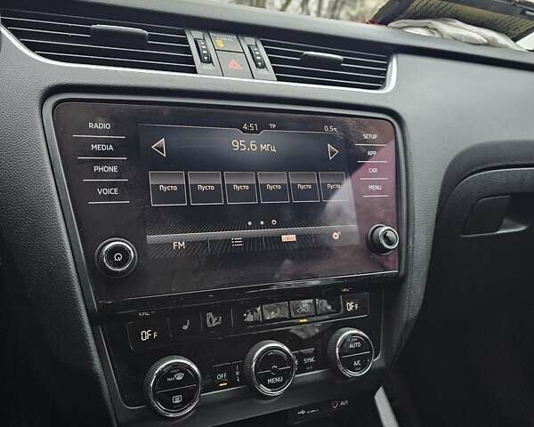 Серый Шкода Октавия, объемом двигателя 1.8 л и пробегом 130 тыс. км за 6700 $, фото 22 на Automoto.ua