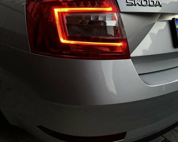 Серый Шкода Октавия, объемом двигателя 1.6 л и пробегом 214 тыс. км за 14000 $, фото 10 на Automoto.ua