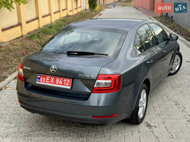 Шкода Октавия 2017 в Ужгороде на Automoto.ua Серый Шкода Октавия, объемом двигателя 1.6 л и пробегом 154 тыс. км за 13900 $, фото 7 на Automoto.ua