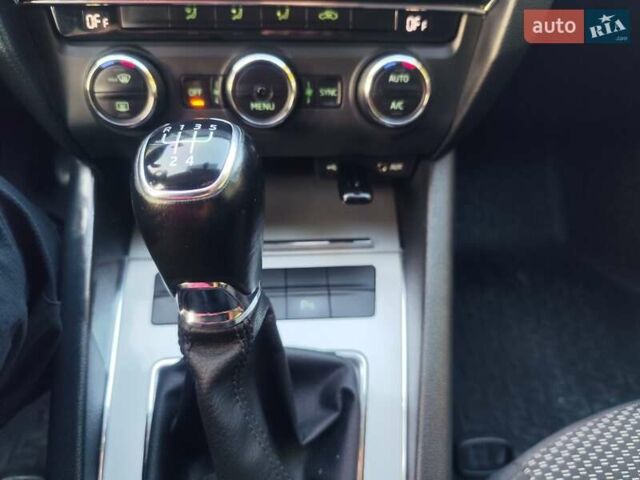 Серый Шкода Октавия, объемом двигателя 1.6 л и пробегом 110 тыс. км за 12900 $, фото 21 на Automoto.ua