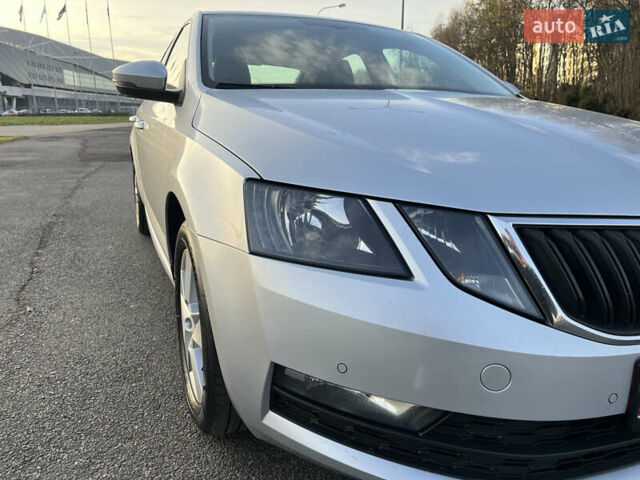 Серый Шкода Октавия, объемом двигателя 1.97 л и пробегом 289 тыс. км за 15650 $, фото 16 на Automoto.ua