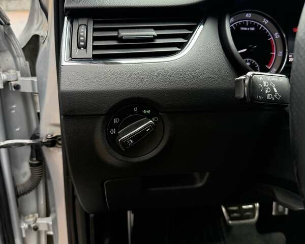 Сірий Шкода Октавія, об'ємом двигуна 1.8 л та пробігом 164 тис. км за 11999 $, фото 36 на Automoto.ua