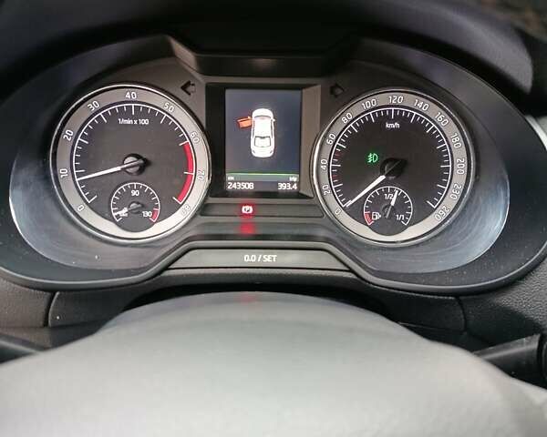 Шкода Октавія 2017 у Сосницы на Automoto.ua Сірий Шкода Октавія, об'ємом двигуна 1.4 л та пробігом 243 тис. км за 12000 $, фото 12 на Automoto.ua