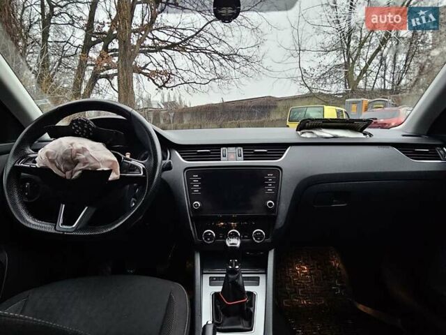 Серый Шкода Октавия, объемом двигателя 1.8 л и пробегом 130 тыс. км за 6700 $, фото 17 на Automoto.ua