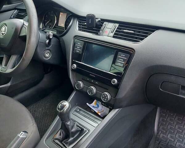Сірий Шкода Октавія, об'ємом двигуна 1.6 л та пробігом 1 тис. км за 10500 $, фото 5 на Automoto.ua