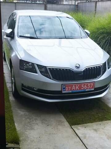 Сірий Шкода Октавія, об'ємом двигуна 1.6 л та пробігом 237 тис. км за 12950 $, фото 1 на Automoto.ua