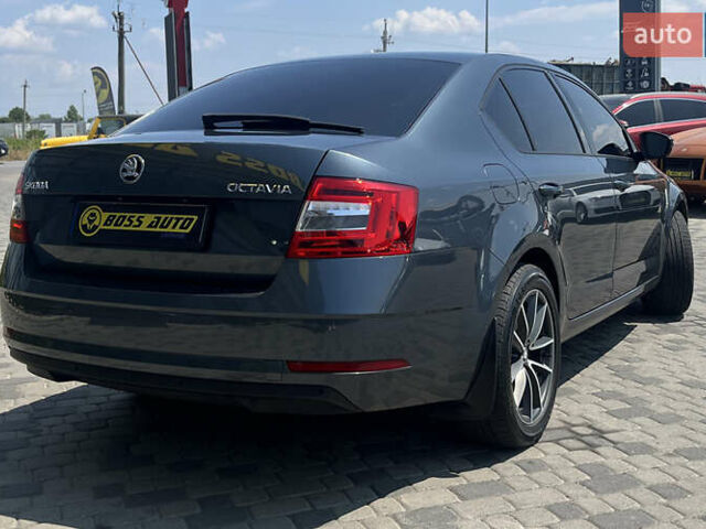 Серый Шкода Октавия, объемом двигателя 1.6 л и пробегом 273 тыс. км за 13700 $, фото 6 на Automoto.ua