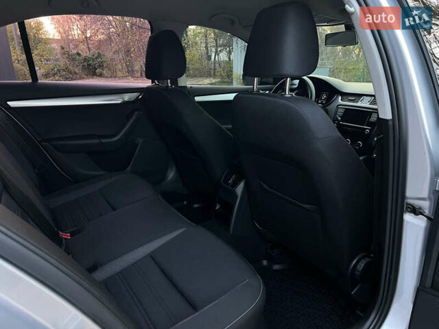 Серый Шкода Октавия, объемом двигателя 1.4 л и пробегом 236 тыс. км за 13300 $, фото 27 на Automoto.ua