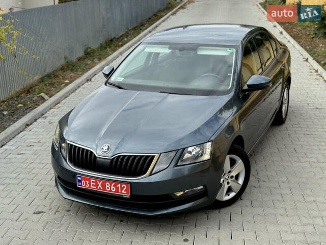 Шкода Октавия 2017 в Ужгороде на Automoto.ua Серый Шкода Октавия, объемом двигателя 1.6 л и пробегом 154 тыс. км за 13900 $, фото 11 на Automoto.ua
