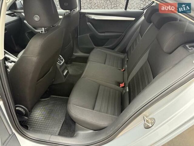 Сірий Шкода Октавія, об'ємом двигуна 1.8 л та пробігом 164 тис. км за 11999 $, фото 39 на Automoto.ua