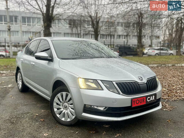 Серый Шкода Октавия, объемом двигателя 1.4 л и пробегом 227 тыс. км за 13500 $, фото 5 на Automoto.ua