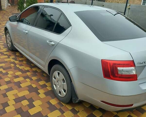 Сірий Шкода Октавія, об'ємом двигуна 1.6 л та пробігом 1 тис. км за 10500 $, фото 12 на Automoto.ua