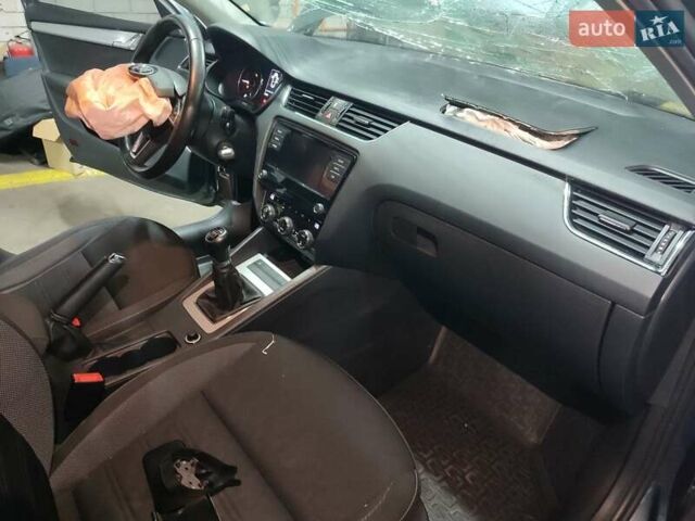 Серый Шкода Октавия, объемом двигателя 1.8 л и пробегом 215 тыс. км за 7800 $, фото 8 на Automoto.ua