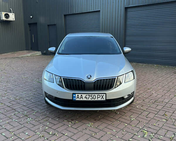 Серый Шкода Октавия, объемом двигателя 1.4 л и пробегом 236 тыс. км за 13300 $, фото 1 на Automoto.ua