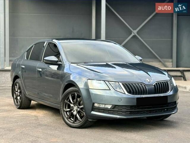 Серый Шкода Октавия, объемом двигателя 1.4 л и пробегом 162 тыс. км за 11900 $, фото 1 на Automoto.ua