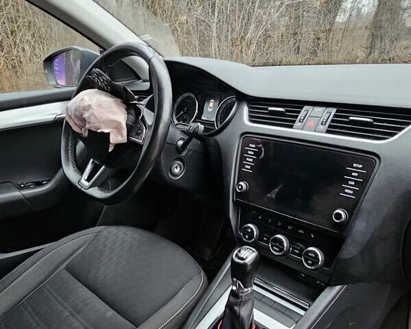 Серый Шкода Октавия, объемом двигателя 1.8 л и пробегом 130 тыс. км за 6700 $, фото 23 на Automoto.ua