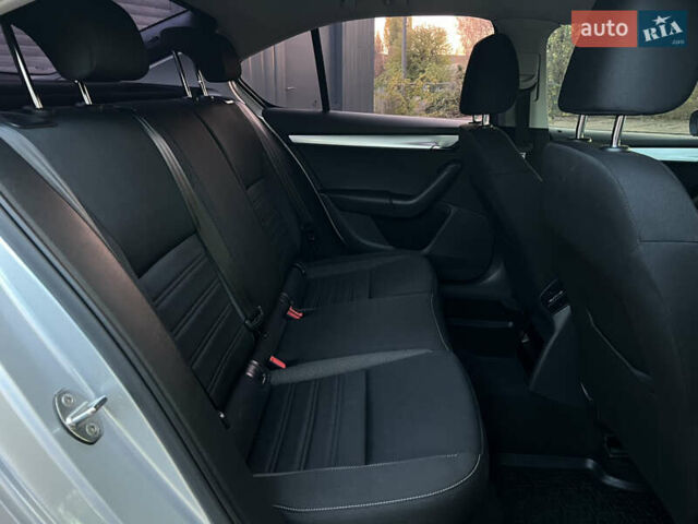 Серый Шкода Октавия, объемом двигателя 1.4 л и пробегом 236 тыс. км за 13300 $, фото 28 на Automoto.ua