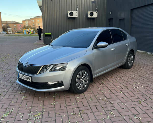 Серый Шкода Октавия, объемом двигателя 1.4 л и пробегом 236 тыс. км за 13300 $, фото 15 на Automoto.ua