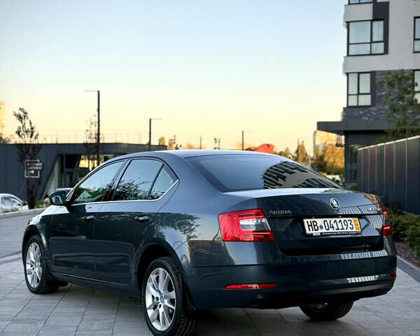 Серый Шкода Октавия, объемом двигателя 1.6 л и пробегом 218 тыс. км за 13999 $, фото 9 на Automoto.ua