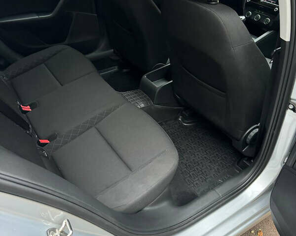 Серый Шкода Октавия, объемом двигателя 1.6 л и пробегом 84 тыс. км за 15000 $, фото 14 на Automoto.ua