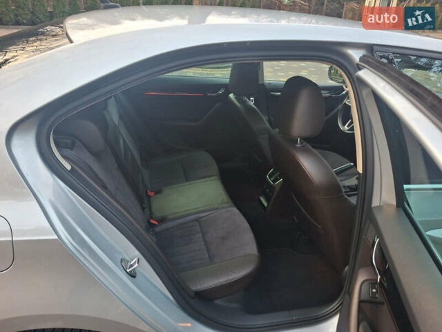 Серый Шкода Октавия, объемом двигателя 2 л и пробегом 241 тыс. км за 18499 $, фото 63 на Automoto.ua