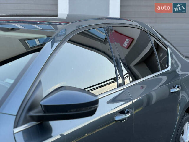 Серый Шкода Октавия, объемом двигателя 2 л и пробегом 233 тыс. км за 17350 $, фото 63 на Automoto.ua