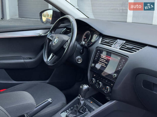 Серый Шкода Октавия, объемом двигателя 2 л и пробегом 233 тыс. км за 17350 $, фото 52 на Automoto.ua