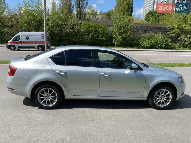 Серый Шкода Октавия, объемом двигателя 1.4 л и пробегом 167 тыс. км за 13500 $, фото 13 на Automoto.ua
