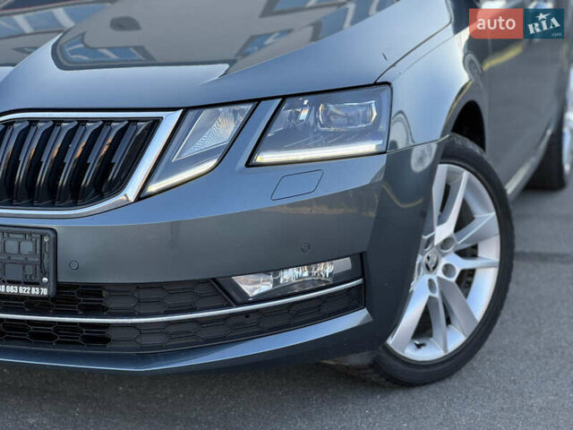 Серый Шкода Октавия, объемом двигателя 2 л и пробегом 233 тыс. км за 17350 $, фото 9 на Automoto.ua