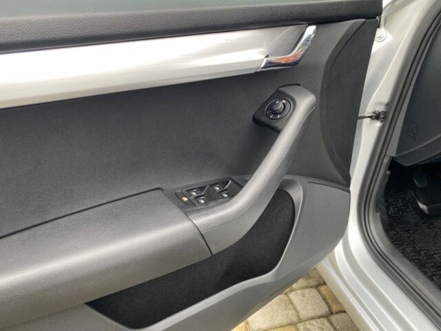 Серый Шкода Октавия, объемом двигателя 1.4 л и пробегом 224 тыс. км за 12300 $, фото 10 на Automoto.ua