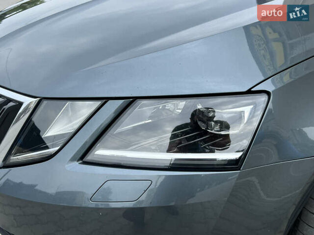 Серый Шкода Октавия, объемом двигателя 2 л и пробегом 232 тыс. км за 16999 $, фото 9 на Automoto.ua