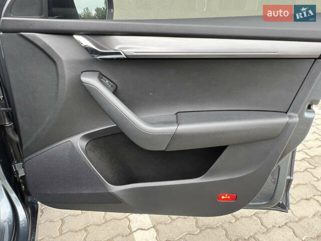 Серый Шкода Октавия, объемом двигателя 2 л и пробегом 232 тыс. км за 16999 $, фото 52 на Automoto.ua